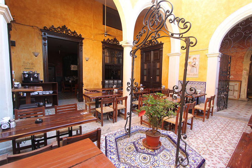 Hotel Colonial De Mérida Exterior photo